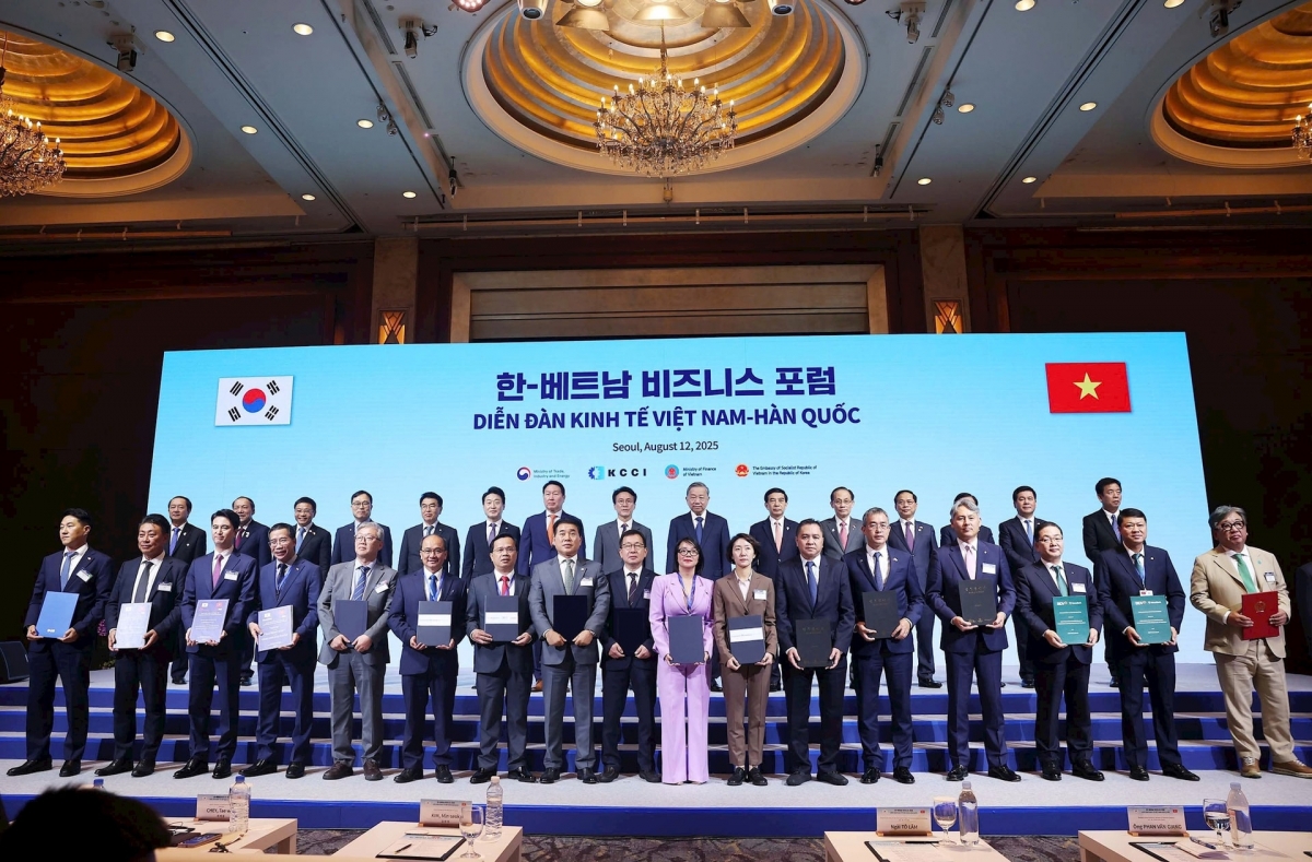 Vietnam Airlines inks deals, expand market in Republic of Korea